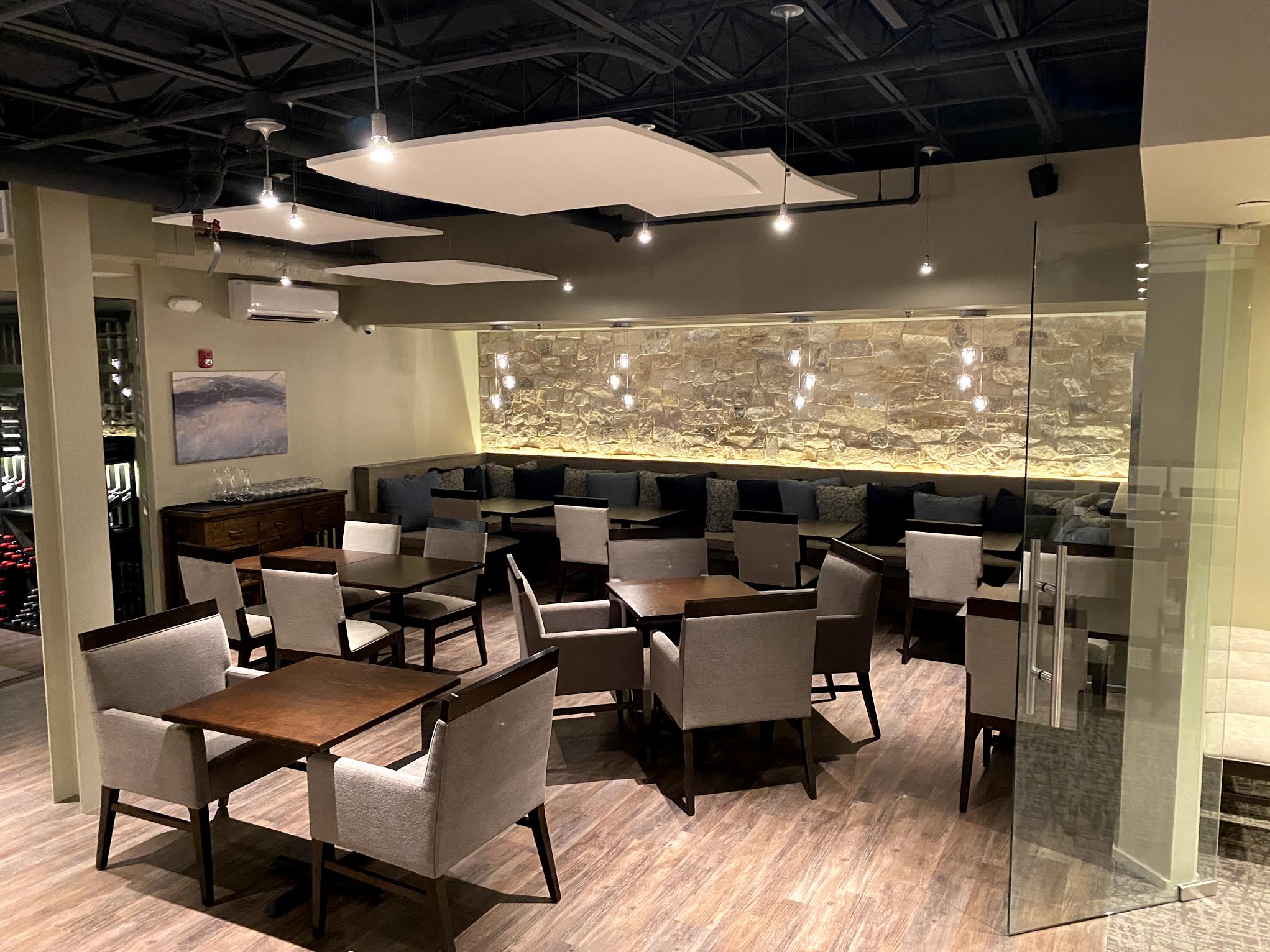 Echelon Wine Bar opens in downtown Leesburg The Burn