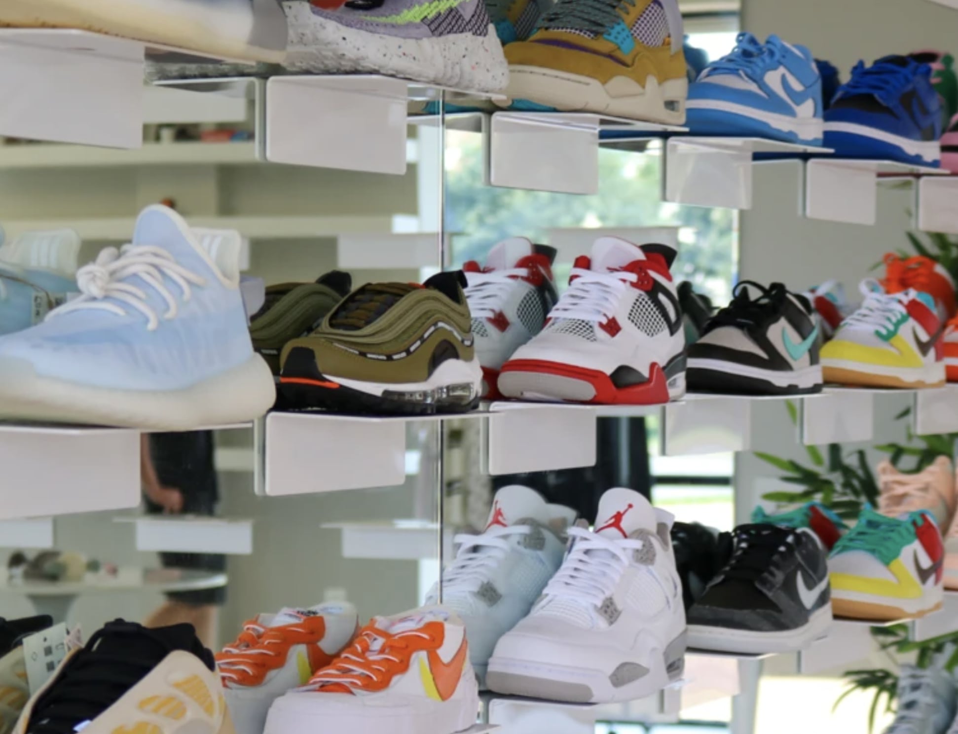 Tier Zero shoe store opens in South Riding shopping - The Burn