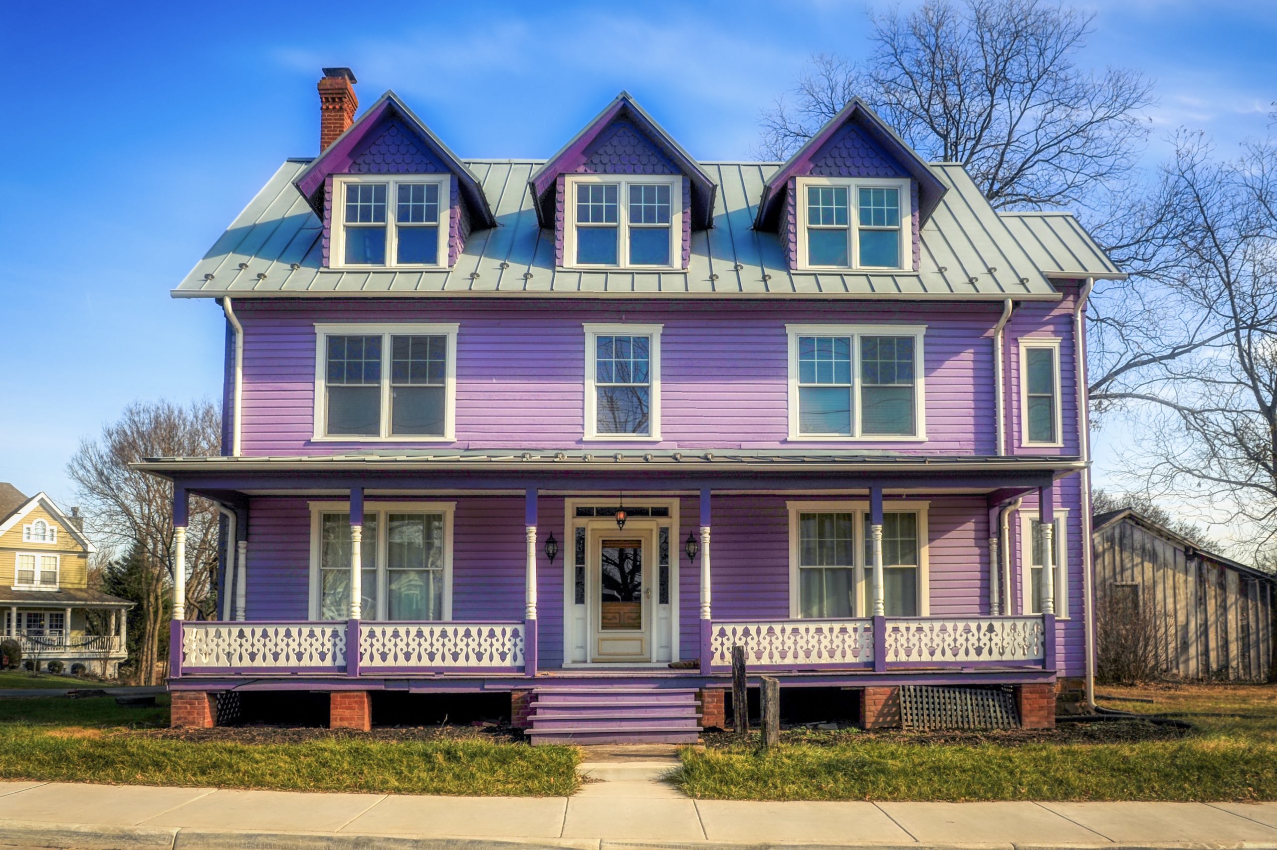 Main-House-%E2%80%94-Please-use-this-one-as-main-photo-on-story-1-scaled.jpg