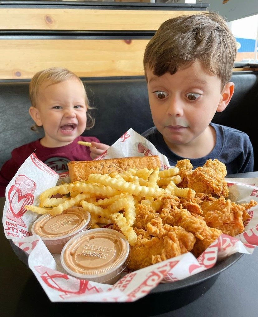 Report: Raising Cane's targeting Oct-Nov opening in Loudoun - The Burn