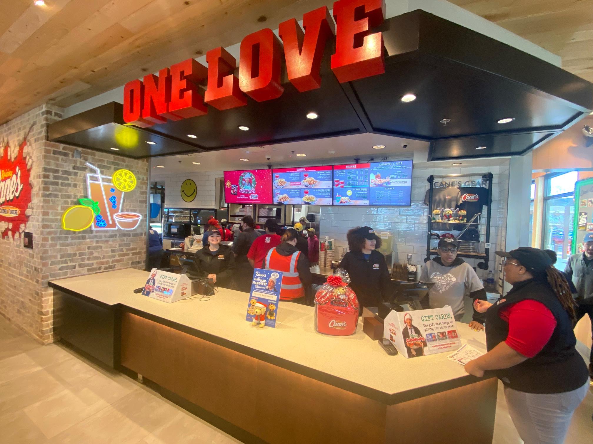 The Region's First Raising Cane's Is Worth the Hype (and Long Line)