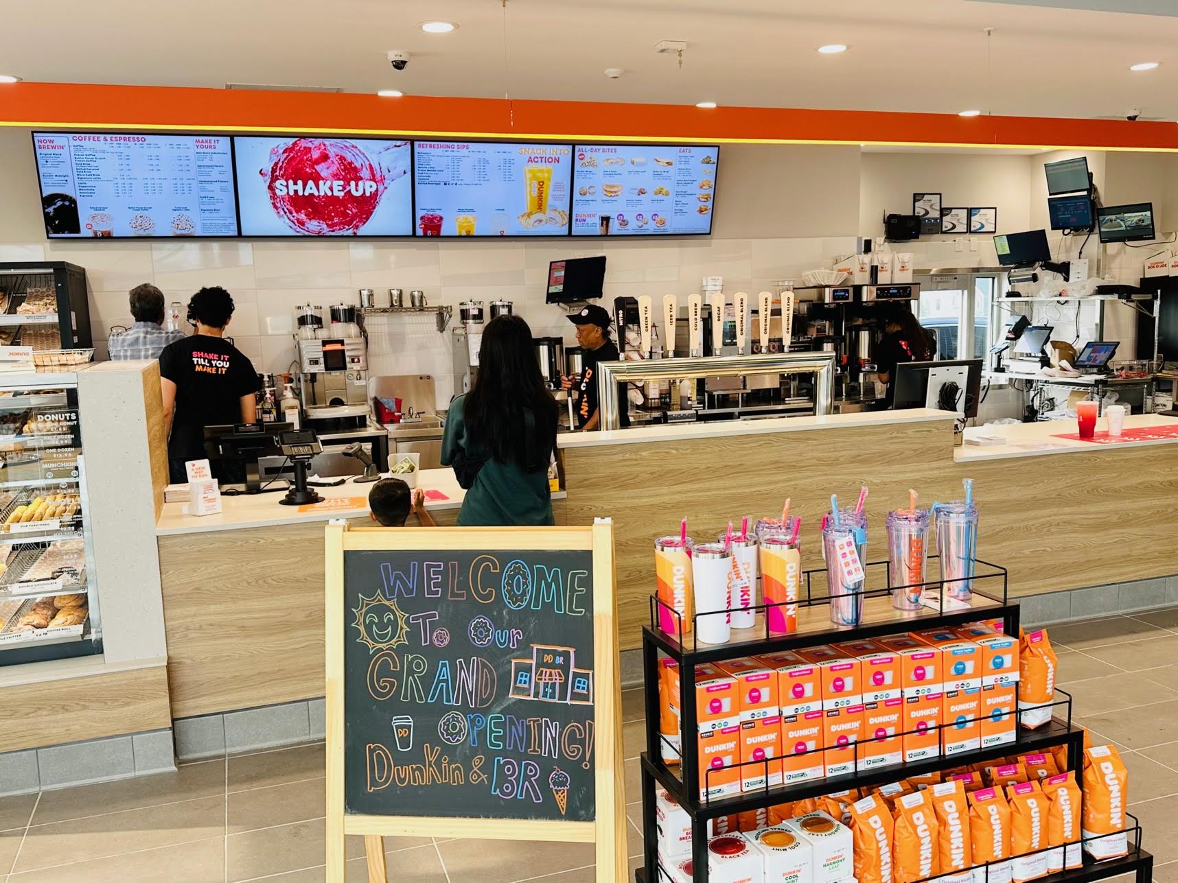 New Dunkin’ and BaskinRobbins opens in Loudoun The Burn